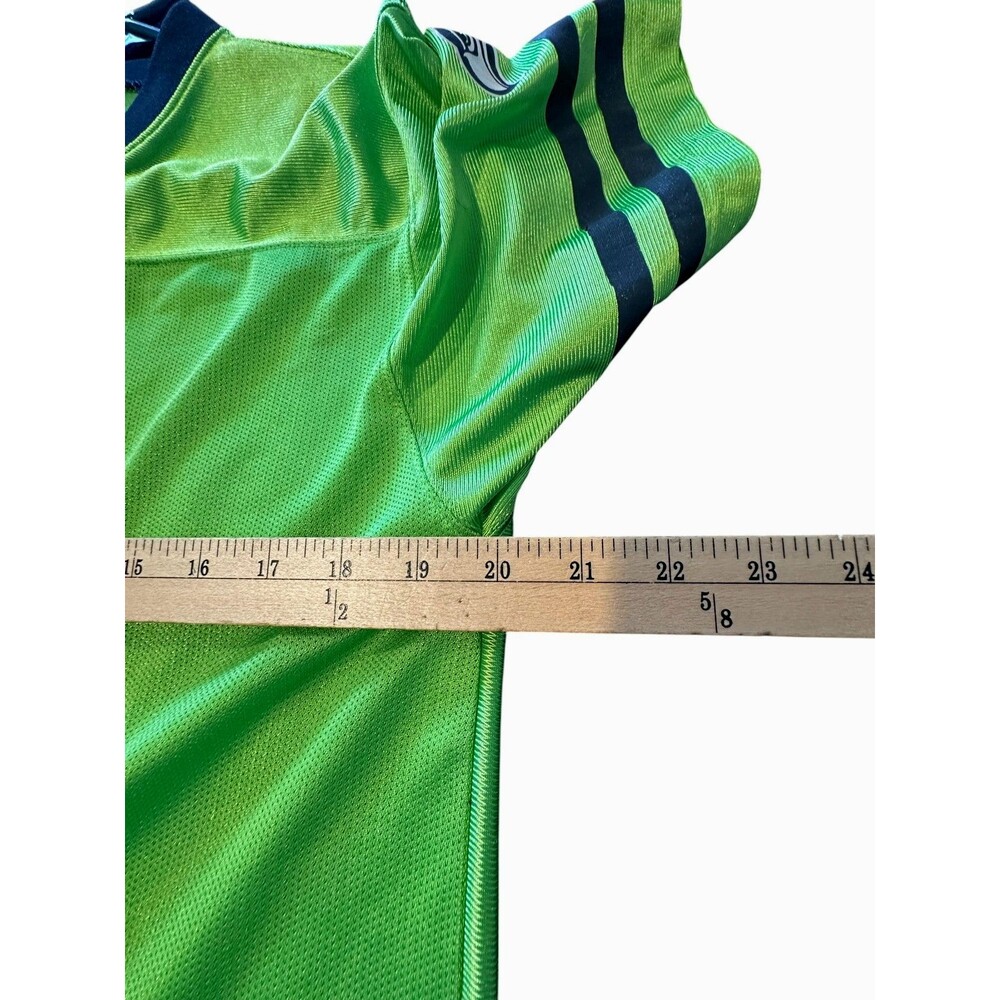 Seattle Seahawks Russell Wilson #3 NFL Youth Extra Large Alternate Jersey Used - Picture 5 of 5